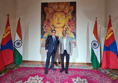 ЭНЭТХЭГ УЛСТАЙ БИЗНЕСИЙН САЛБАРТ ХАМТРАН АЖИЛЛАХ БОЛОМЖИЙН ТАЛААР ЯРИЛЦЛАА